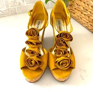 Yellow cork wedge heels party shoes NWOT
